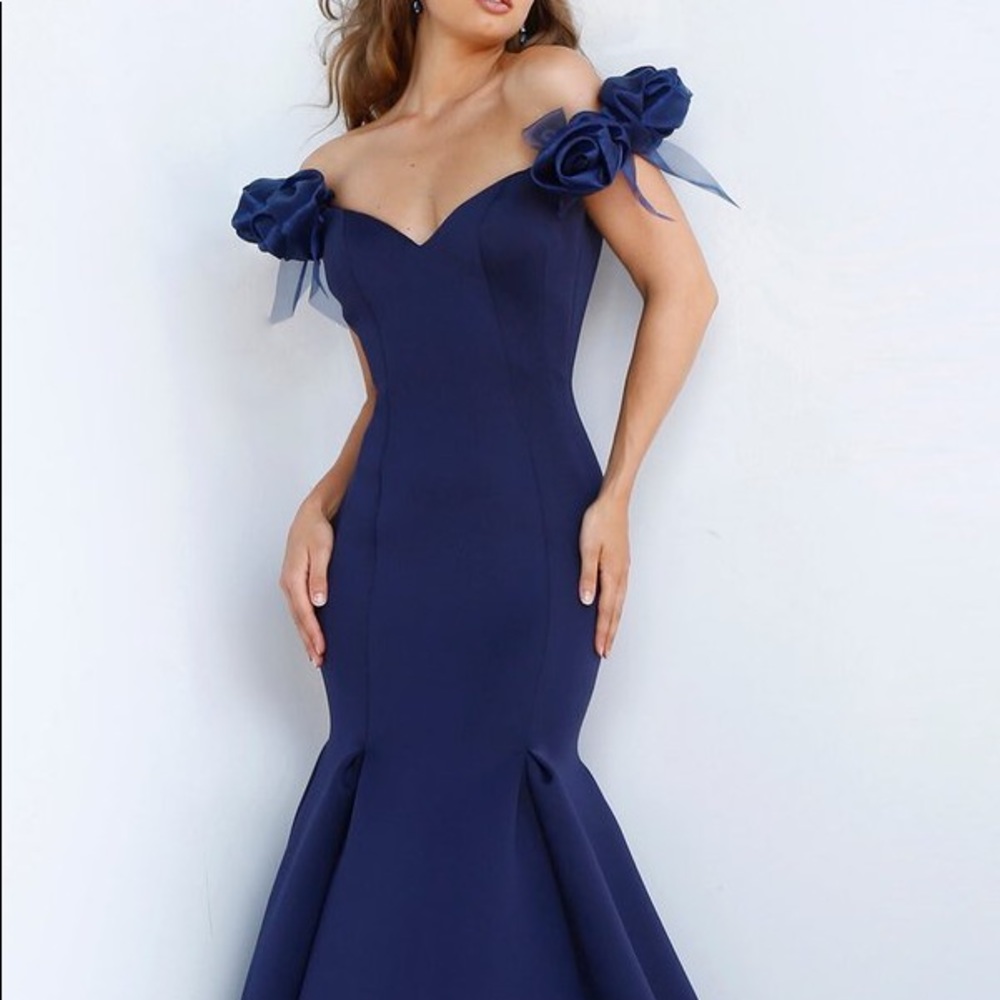 Rosette Accent Off Shoulder Scuba Mermaid Gown - Picture 5 of 6